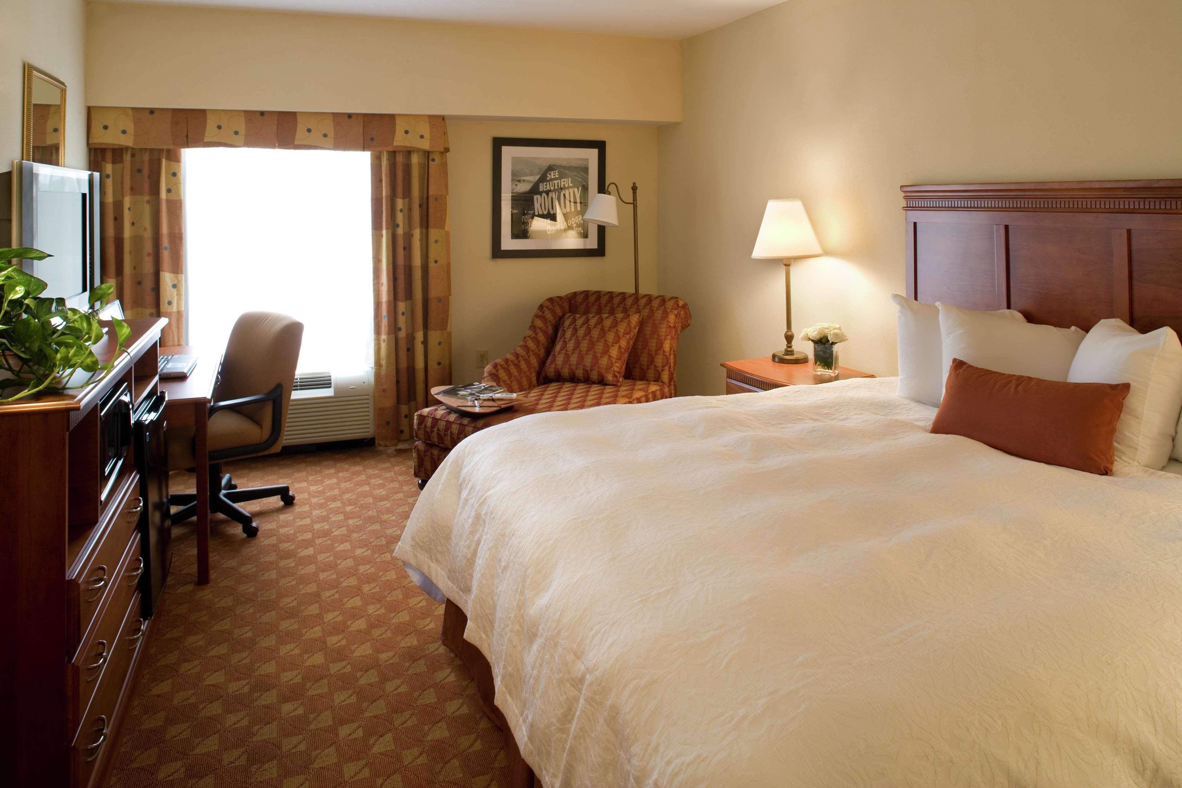 Hampton Inn & Suites Knoxville-Downtown מראה חיצוני תמונה