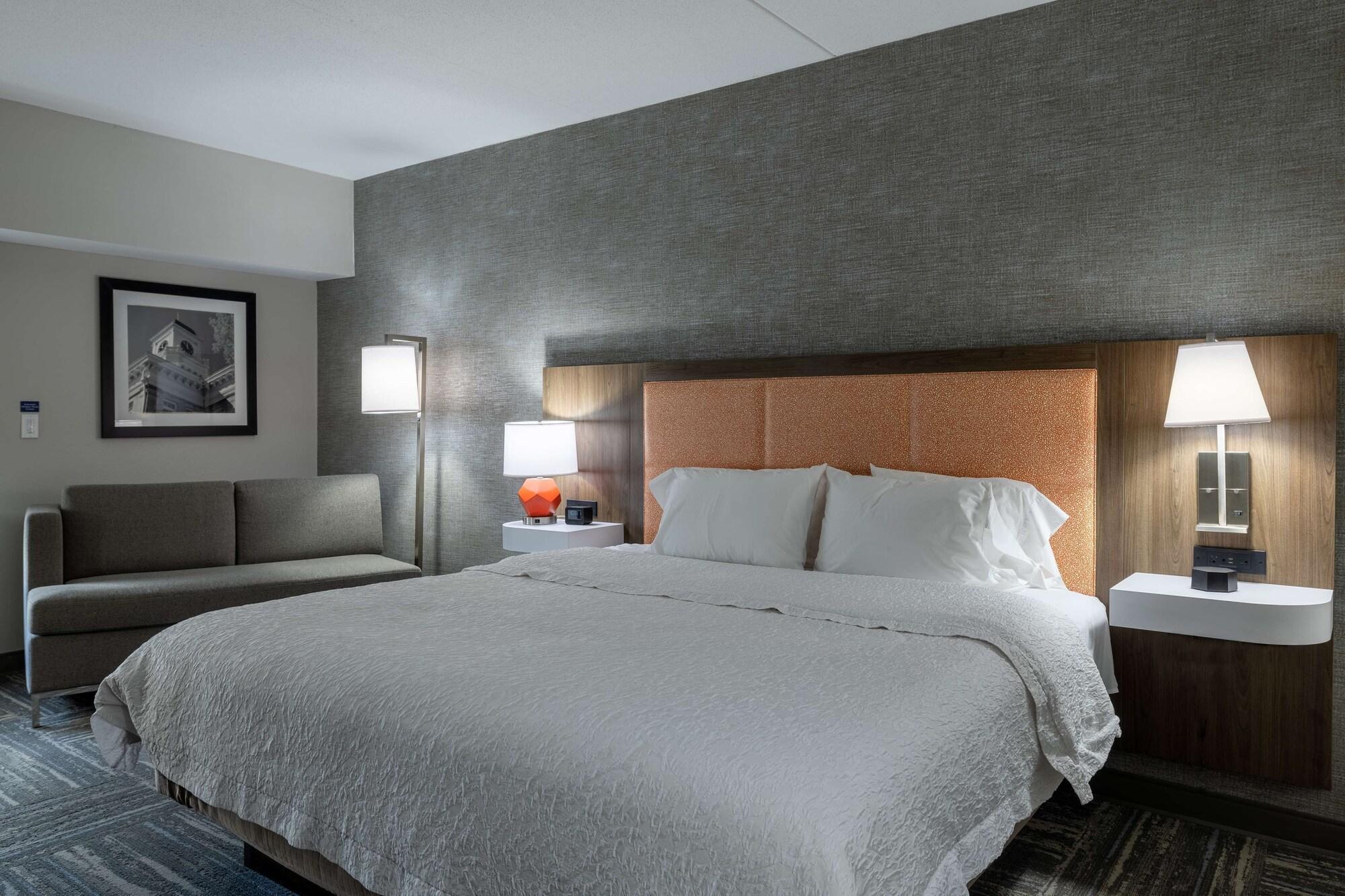 Hampton Inn & Suites Knoxville-Downtown מראה חיצוני תמונה