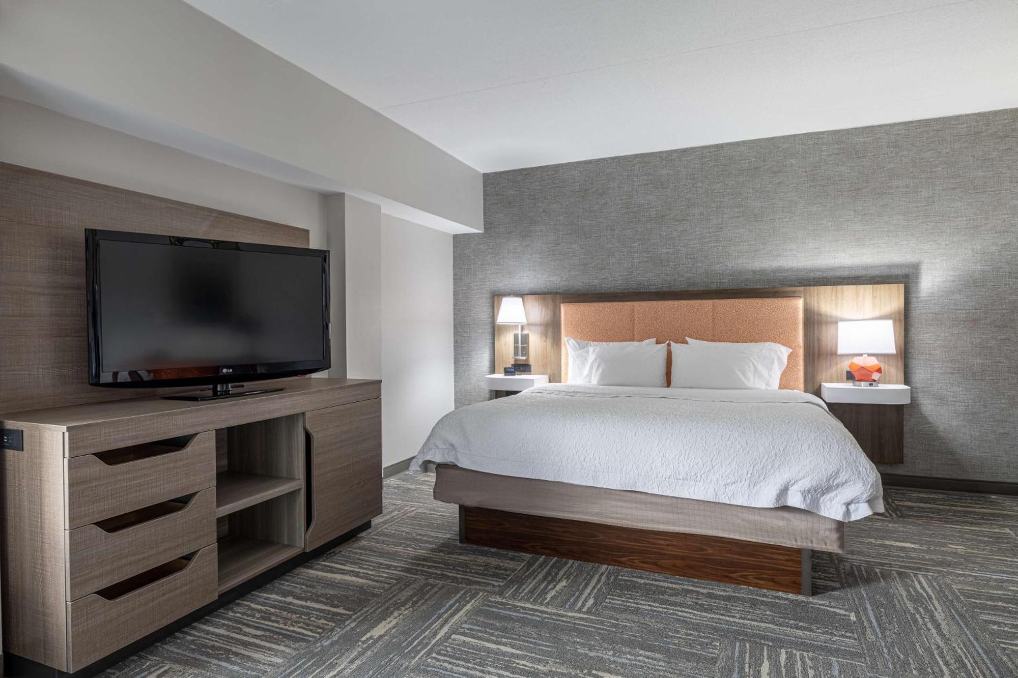 Hampton Inn & Suites Knoxville-Downtown מראה חיצוני תמונה