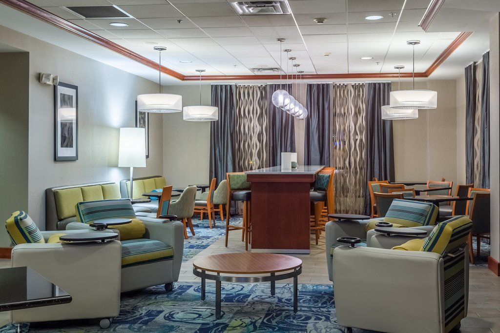 Hampton Inn & Suites Knoxville-Downtown מראה חיצוני תמונה