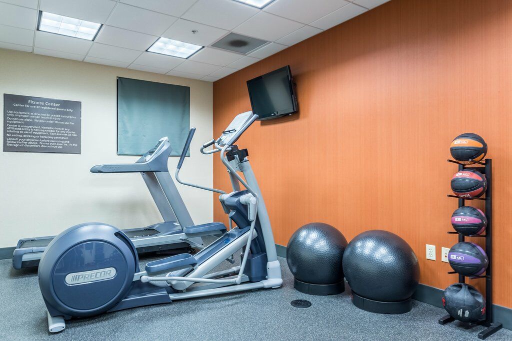Hampton Inn & Suites Knoxville-Downtown מראה חיצוני תמונה