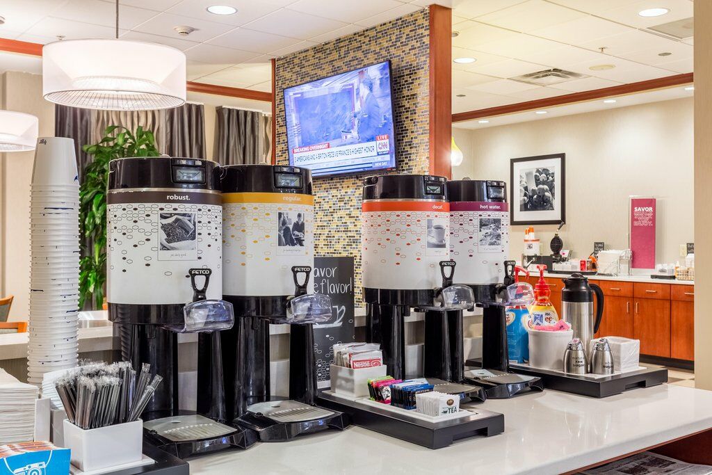 Hampton Inn & Suites Knoxville-Downtown מראה חיצוני תמונה